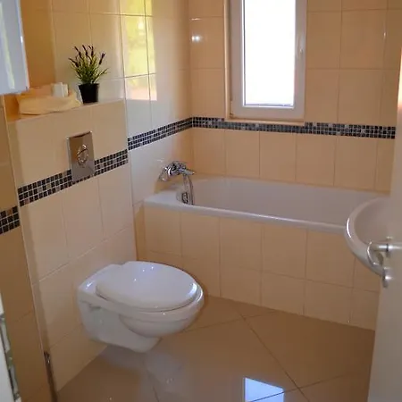 Balint & Timi Wellness Apartman Apartmán Siófok