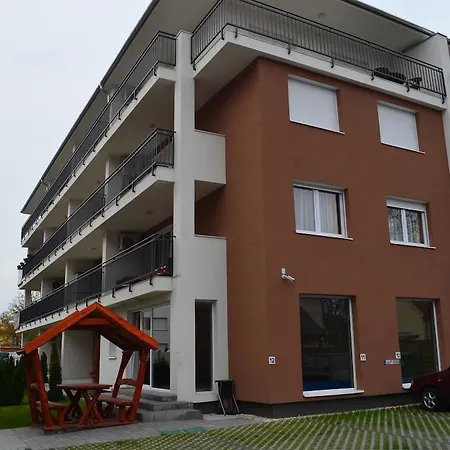 Balint & Timi Wellness Apartman