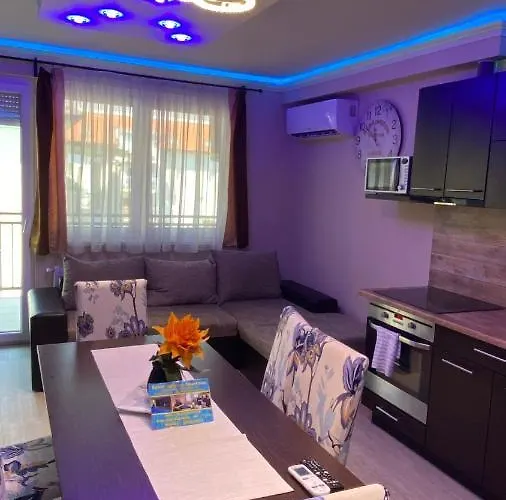 Balint & Timi Wellness Apartman * Шиофок