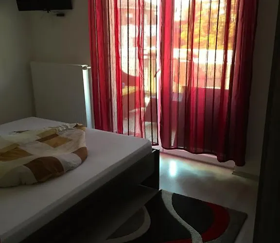 Balint & Timi Wellness Apartman *