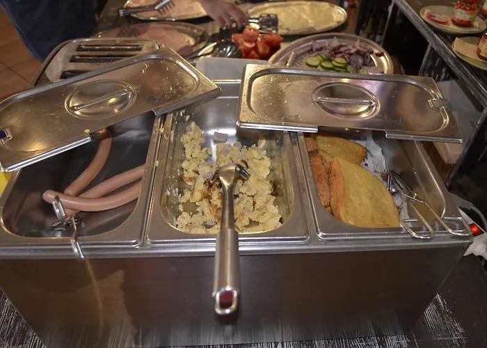 Balint & Timi Wellness Apartman Апартаменты Шиофок