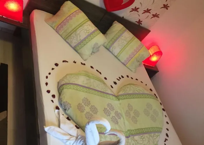 Апартаменты Balint & Timi Wellness Apartman