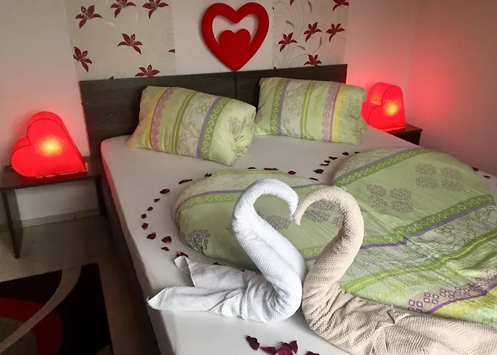 Balint & Timi Wellness Apartman *